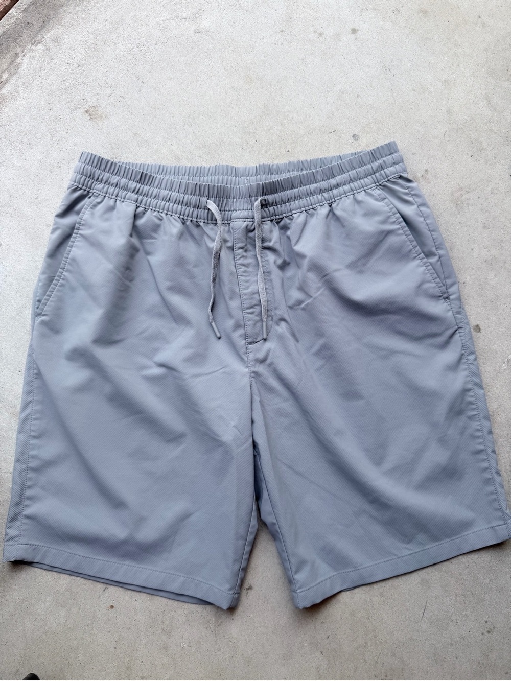 Roundtree & Yorke Gray  Performance Athletic Basketball Shorts -no liner